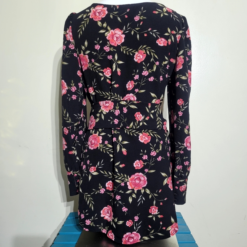 Dynamite Floral Print Blouse - Picture 3 of 6